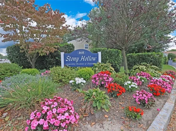 $279,999 | 460 Old Town Road, Unit 24H, Port Jefferson Station, NY 11776
