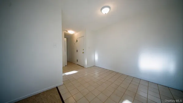 $279,999 | 460 Old Town Road, Unit 24H, Port Jefferson Station, NY 11776