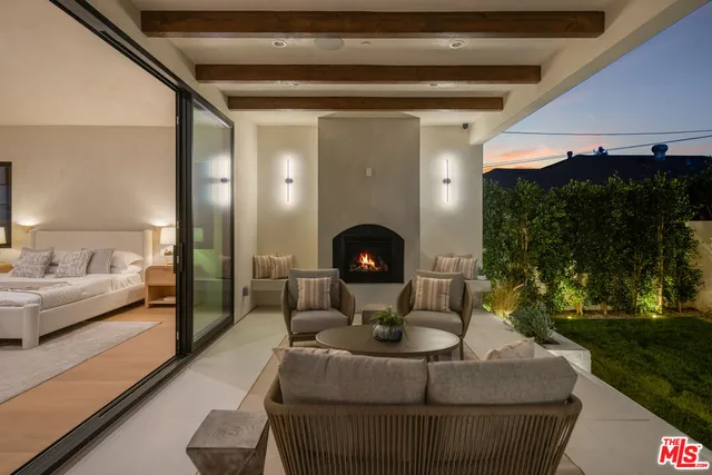 $3,995,000 | 4029 East Boulevard, Los Angeles, CA 90066