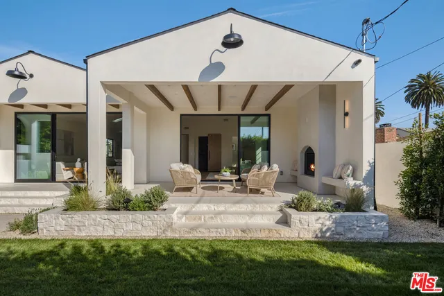 $3,995,000 | 4029 East Boulevard, Los Angeles, CA 90066