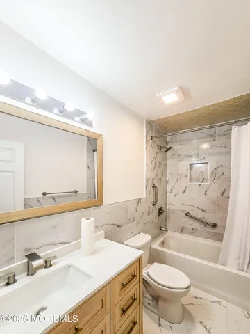 $2,600 | 167 E Concordia Circle, Monroe Township, NJ 08831