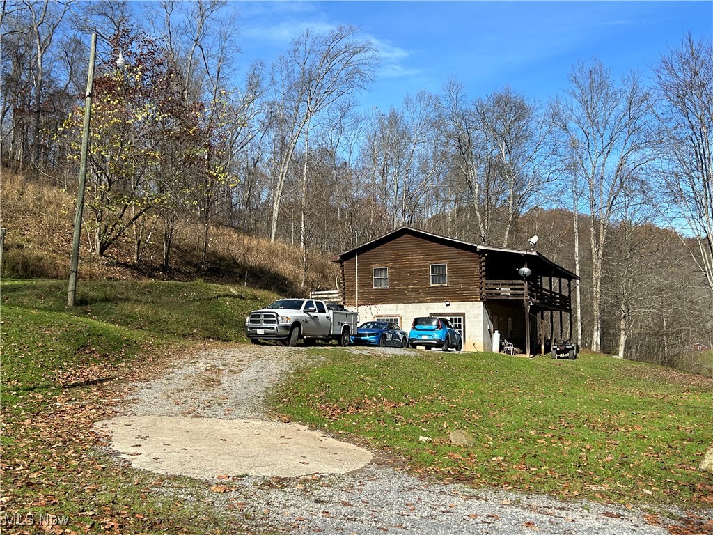 2886 Ossia Road Duck, WV 25063 - Photo 3 of 50