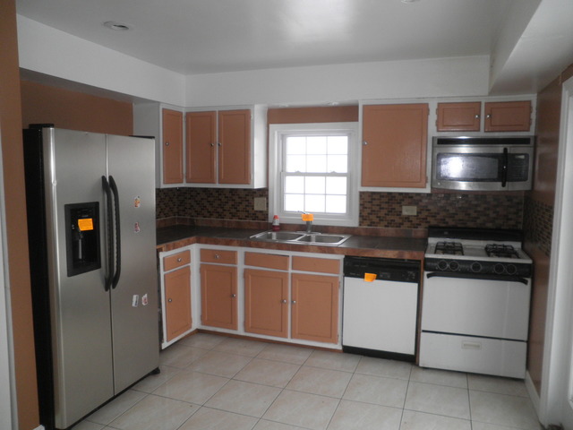1184 Laurel Court Carol Stream, IL 60188 - Photo 7 of 16