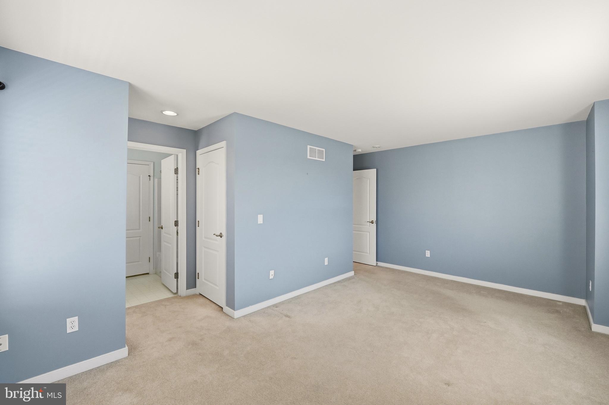 2493 Thistle Road Macungie, PA 18062 - Photo 25 of 38 Guest Bedroom