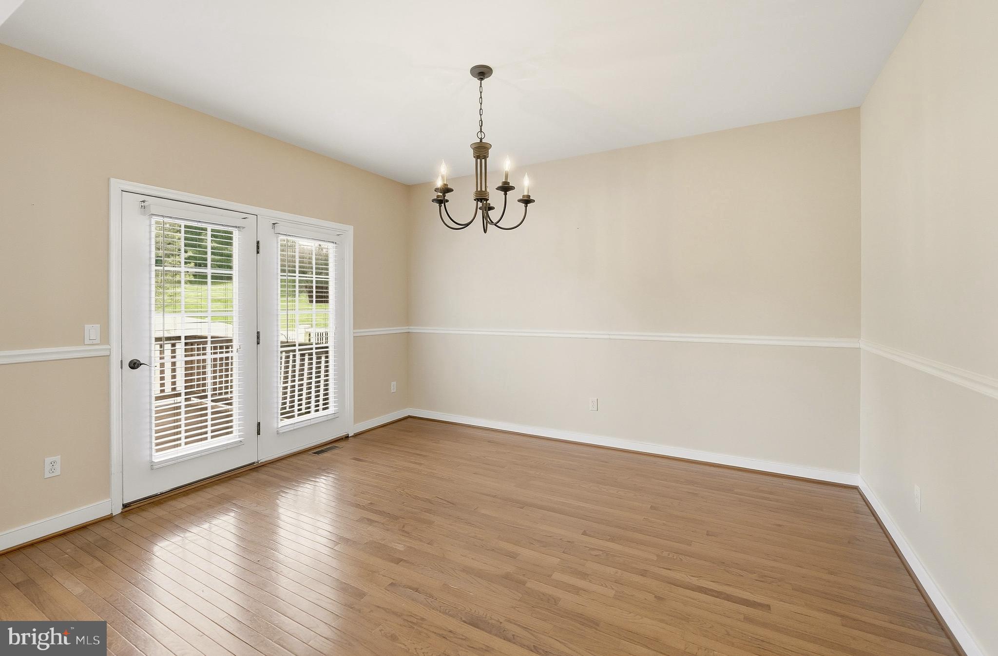 2493 Thistle Road Macungie, PA 18062 - Photo 8 of 38 Bright Dining Room