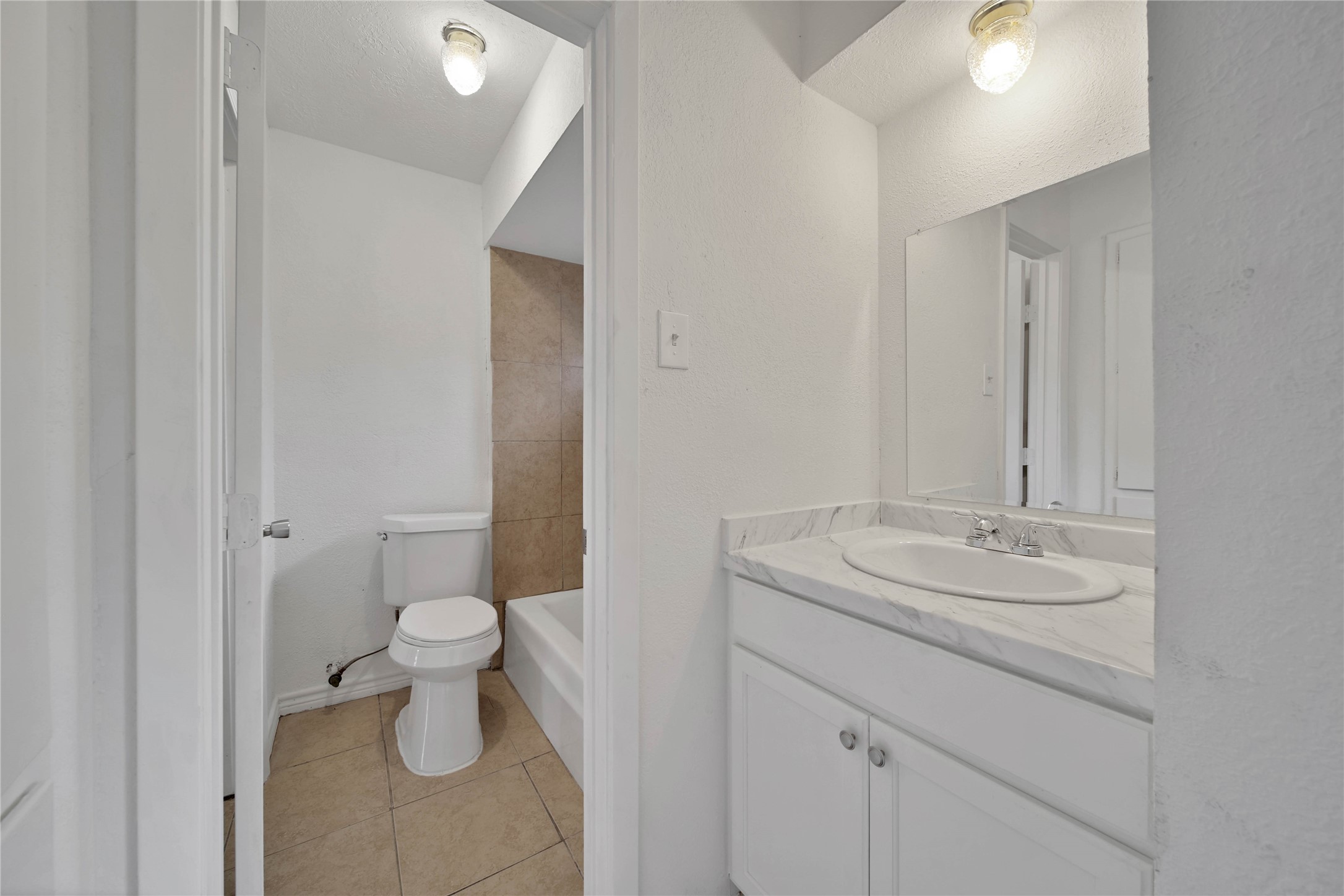 10006 Neuens Road, Unit 1 Houston, TX 77080 - Photo 13 of 18 Gallery Image 13