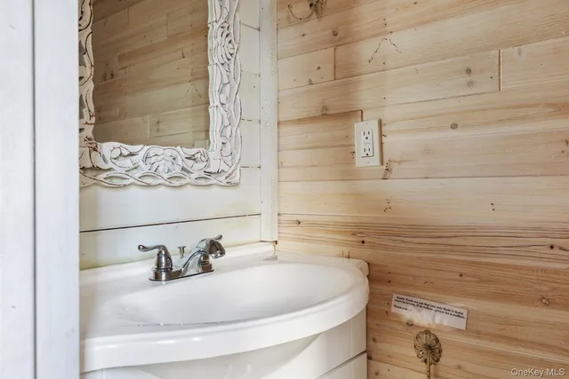 $1,749,000 | 19 Crescent Avenue, Ocean Beach, NY 11770