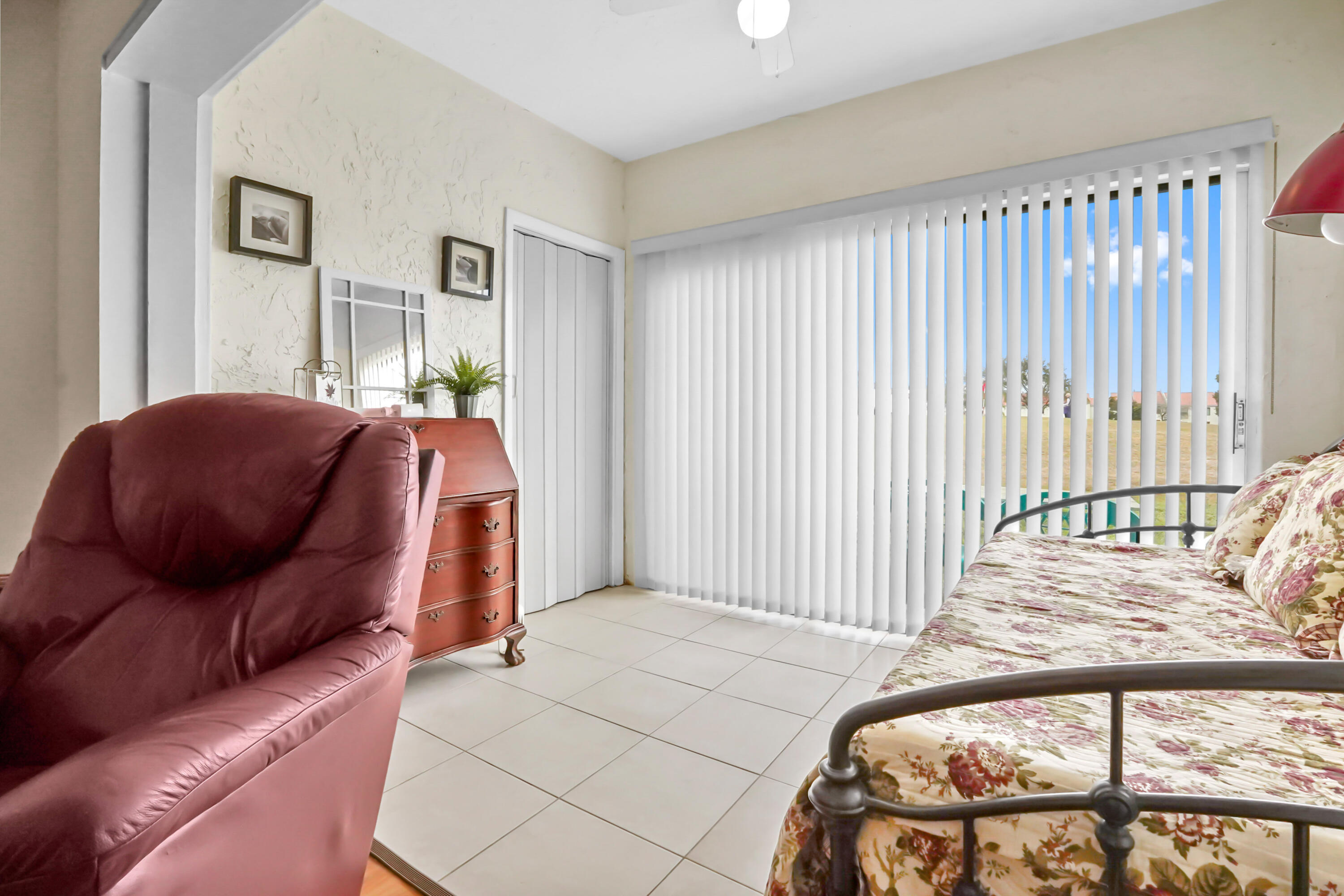 5355 Southeast Miles Grant Road, Unit 114 Stuart, FL 34997 - Photo 13 of 25 19 family room 01