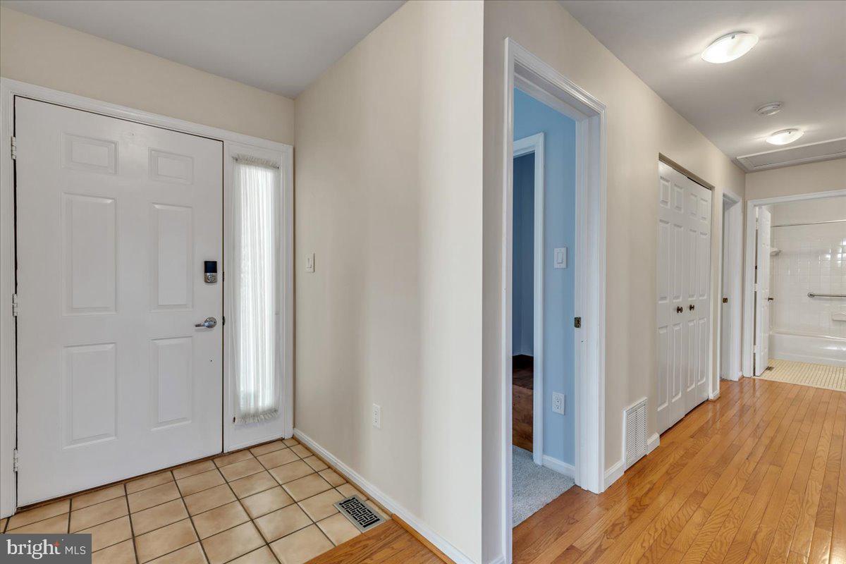 862 Rudder Way Annapolis, MD 21401 - Photo 5 of 39 Gallery Image 5