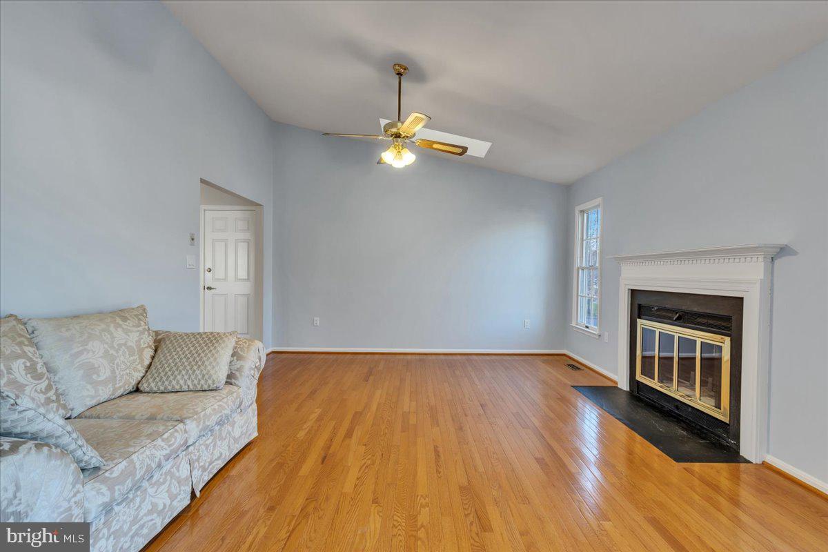 862 Rudder Way Annapolis, MD 21401 - Photo 8 of 39 Gallery Image 8