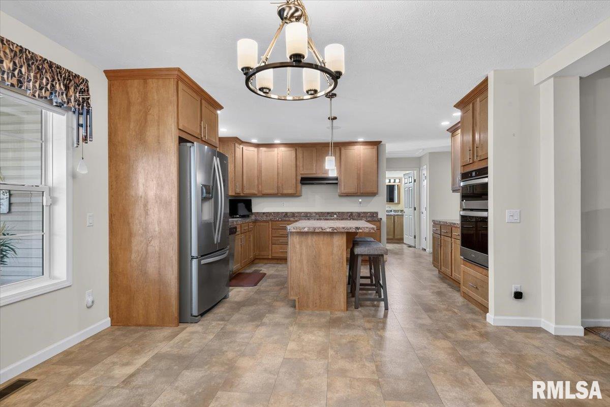 2800 Vía Rosso, Unit 631 Springfield, IL 62703 - Photo 13 of 39