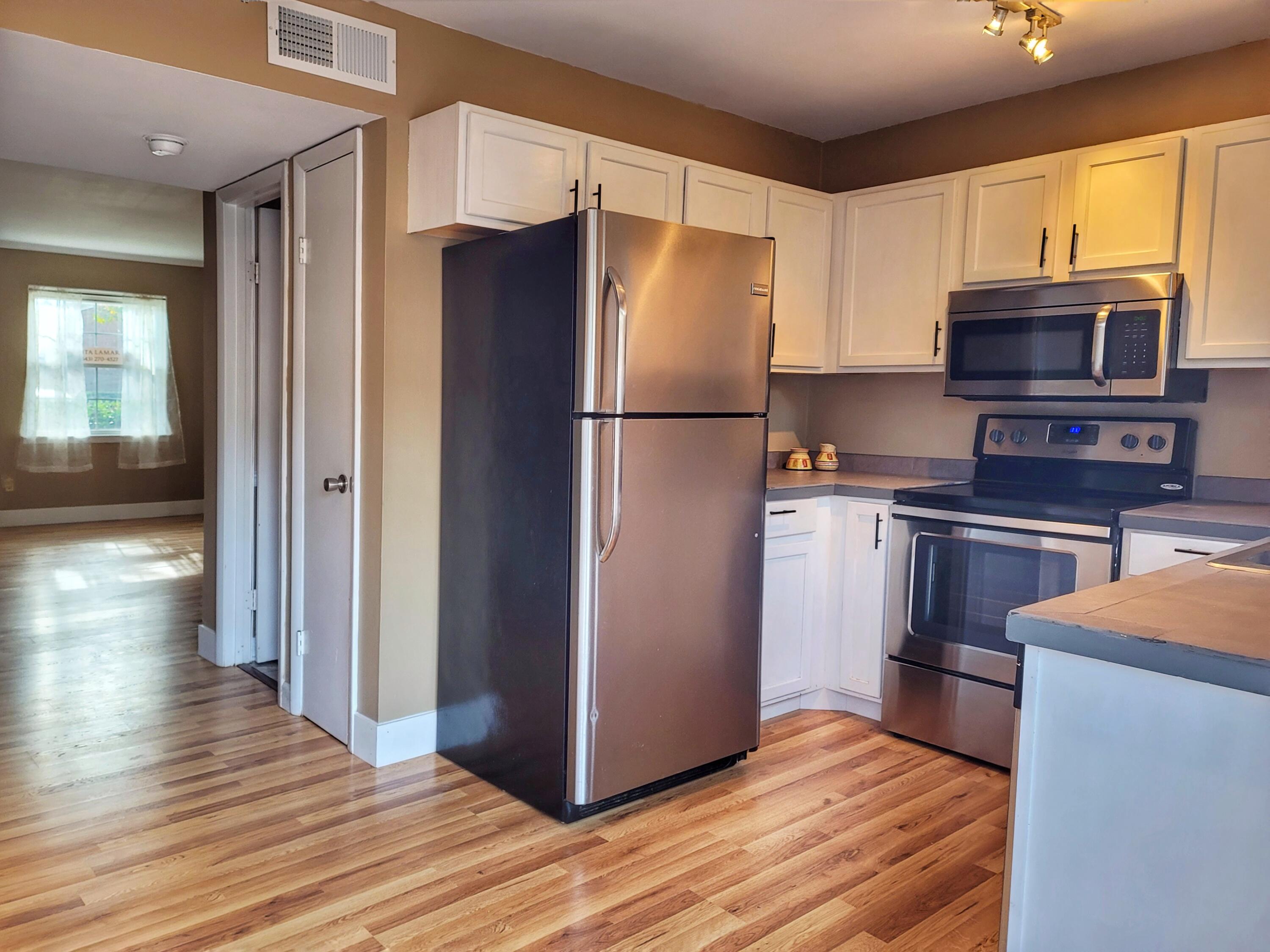21 Rivers Point Row, Unit 18D Charleston, SC 29412 - Photo 4 of 17 21 Rivers Point Row - 18D