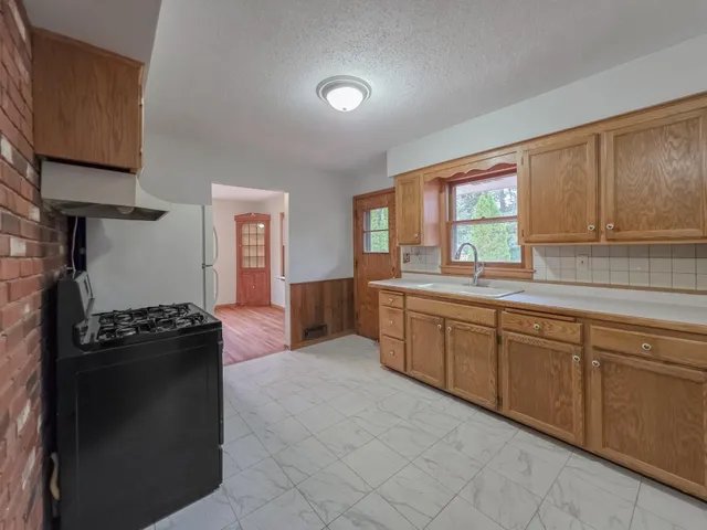 $309,900 | 837 Adams Street, Anoka, MN 55303