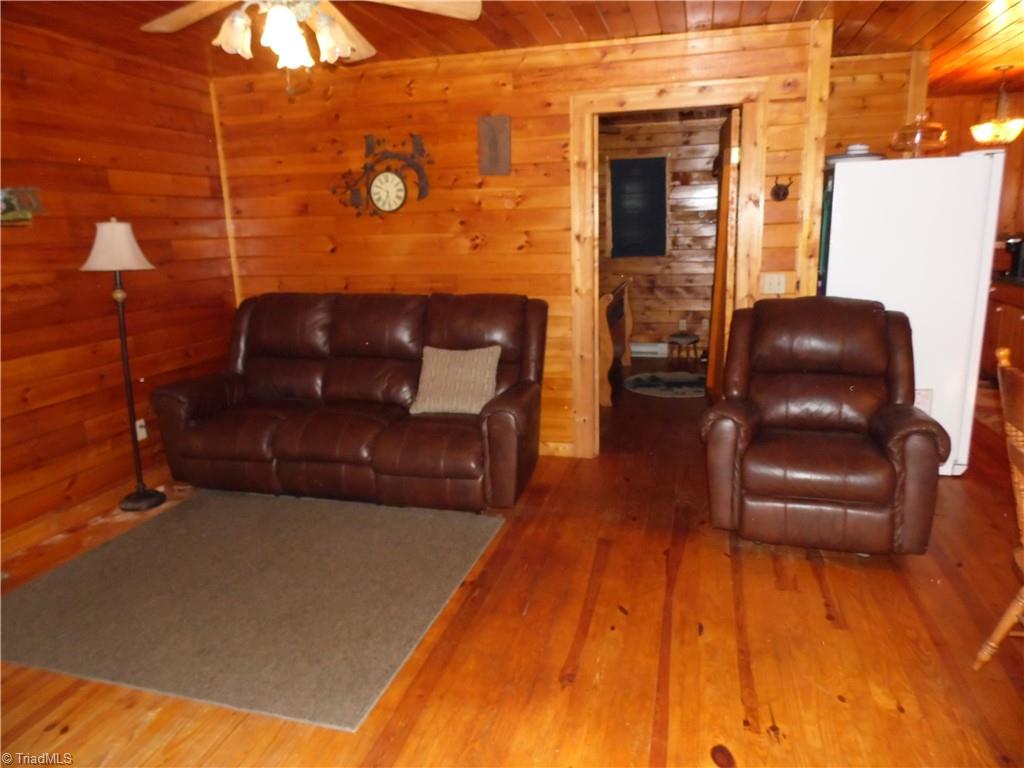 364 Deer Ridge Lane Sparta, NC 28675 - Photo 12 of 43 Gallery Image 12