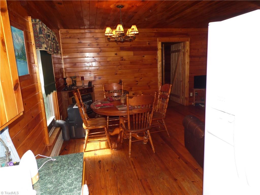 364 Deer Ridge Lane Sparta, NC 28675 - Photo 16 of 43 Gallery Image 16
