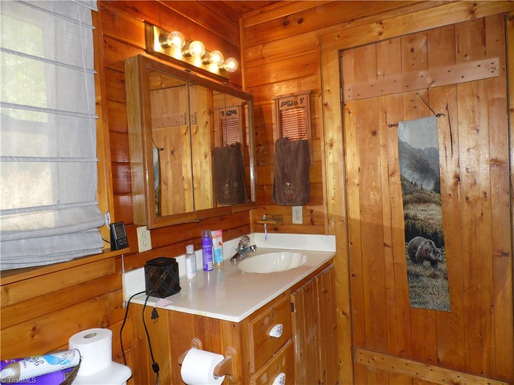 364 Deer Ridge Lane Sparta, NC 28675 - Photo 24 of 43 Gallery Image 24