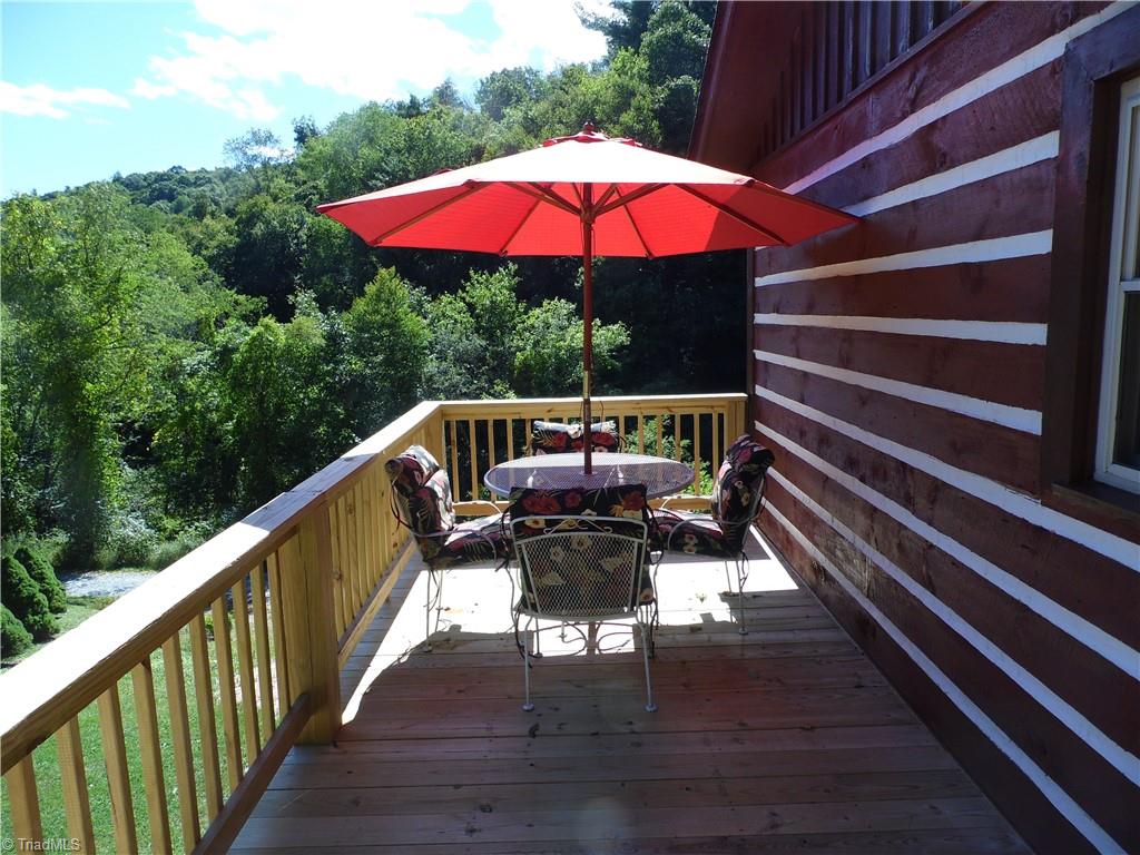 364 Deer Ridge Lane Sparta, NC 28675 - Photo 7 of 43 Gallery Image 7
