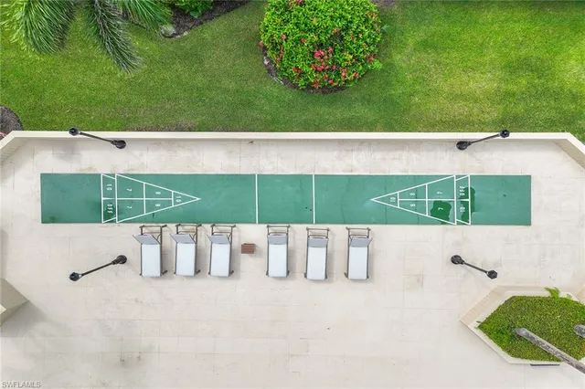 a view of a outdoor space