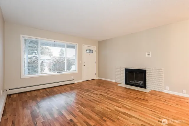 $2,580 | 1010 14th Street Northwest, Puyallup, WA 98371