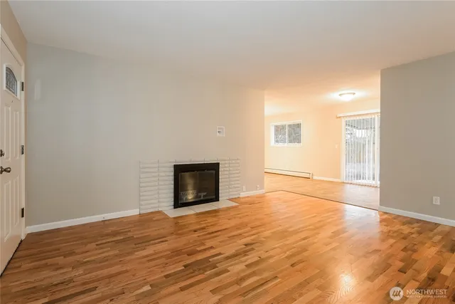 $2,580 | 1010 14th Street Northwest, Puyallup, WA 98371