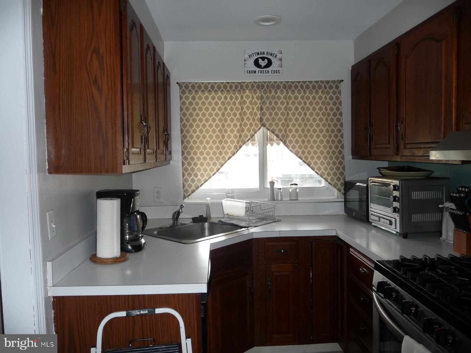 3316 Decatur Street Philadelphia, PA 19136 - Photo 5 of 18 kitchen
