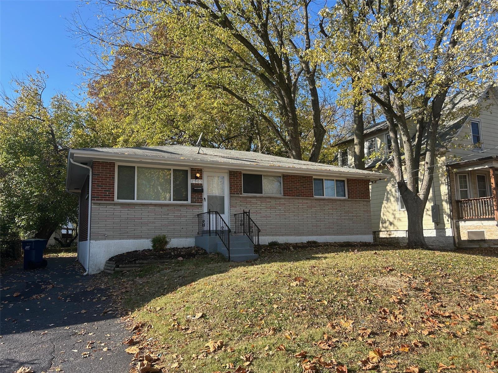 2903 Ridgeway Avenue St. Louis, MO 63114 - Photo 1 of 9 Gallery Image 1