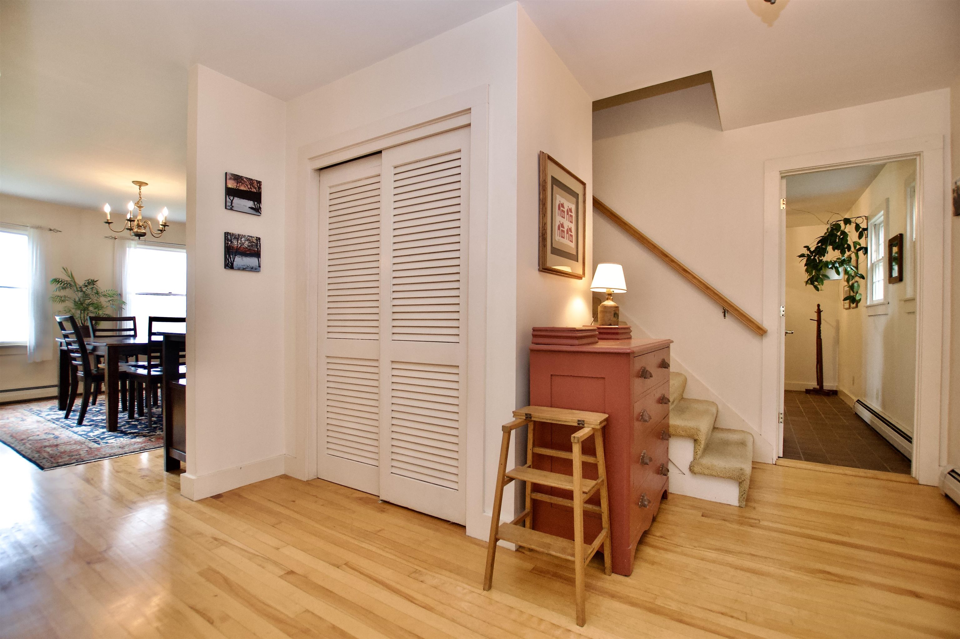 1633 Perry Hill Road Waterbury, VT 05676 - Photo 3 of 46