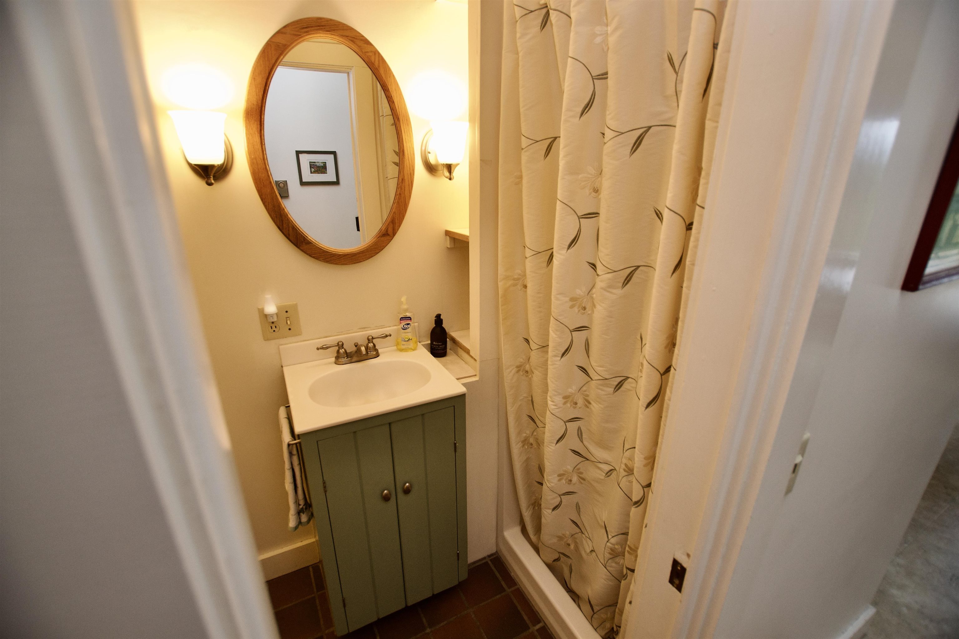 1633 Perry Hill Road Waterbury, VT 05676 - Photo 8 of 46