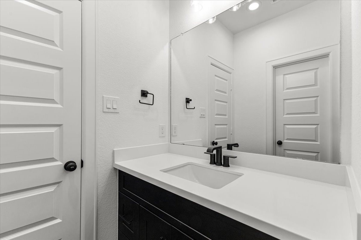5014 Elizabeth City Street Houston, TX 77021 - Photo 15 of 25 Photos are from previous listings-renderings are similar