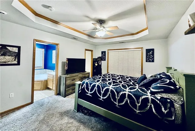 $285,000 | 307 Division Street, Knob Noster, MO 65336