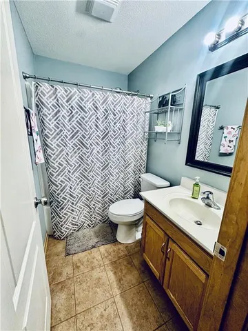 $285,000 | 307 Division Street, Knob Noster, MO 65336