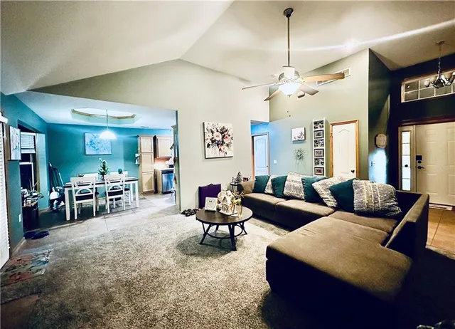 $285,000 | 307 Division Street, Knob Noster, MO 65336