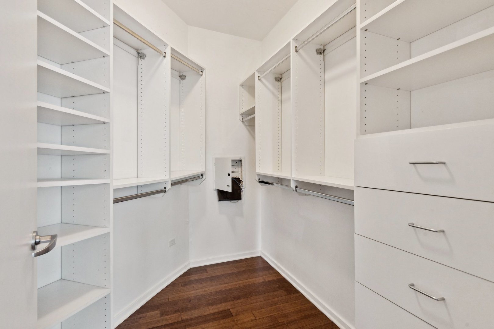 123 South Green Street, Unit 408B Chicago, IL 60607 - Photo 11 of 18