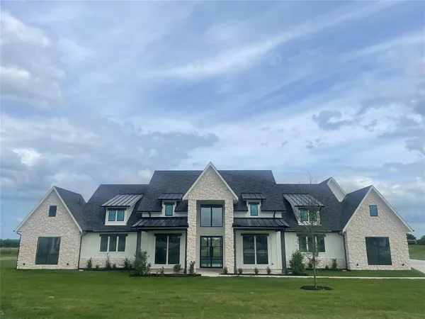 $1,237,845 | 704 Cambridge Court, Nevada, TX 75173