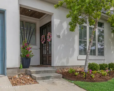 $520,000 | 103 Gardenwood Lane, Lafayette, LA 70508