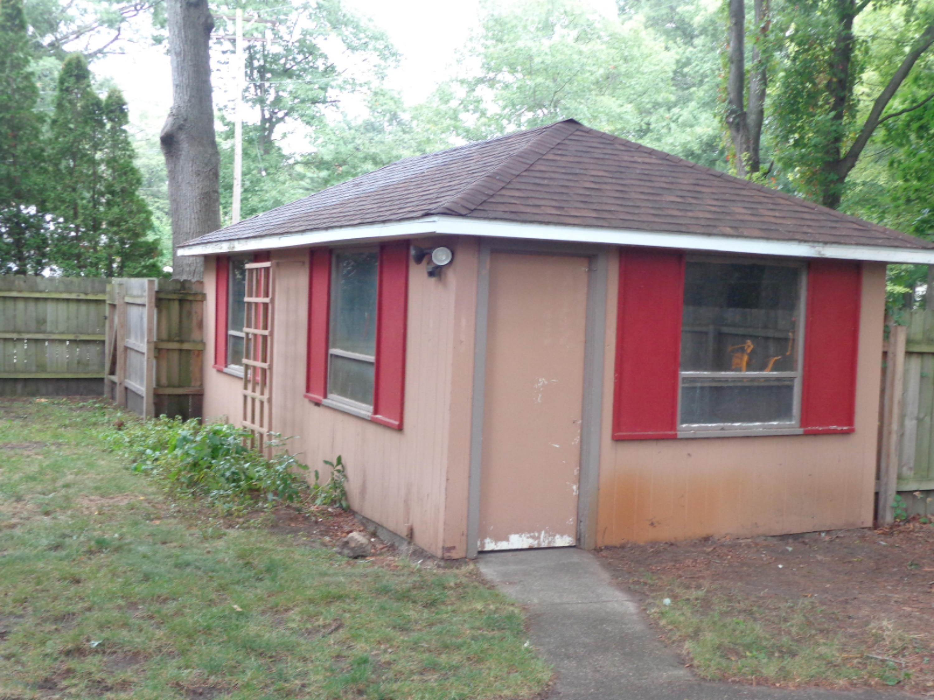 1810 Seminole Road Norton Shores, MI 49441 - Photo 48 of 53 DSC01315