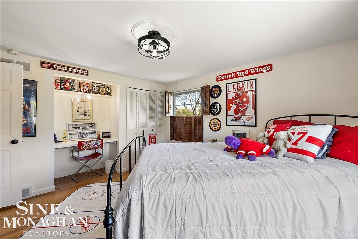 40 Warner Road Grosse Pointe, MI 48236 - Photo 37 of 51 50173834-e814c955-d3af-4f69-af1c-6b61277b1e10.JPG
