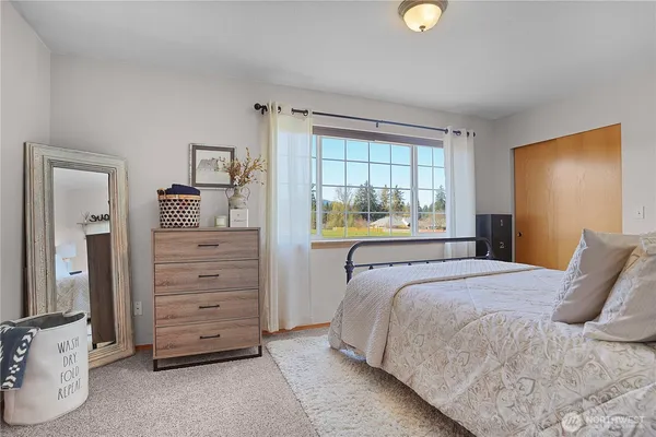 $710,000 | 7028 Cavalier Street Southwest, Olympia, WA 98512