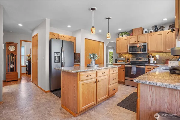 $710,000 | 7028 Cavalier Street Southwest, Olympia, WA 98512