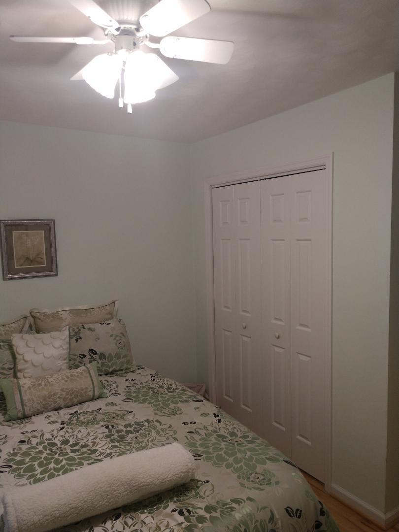 1643 Diamond Hill Road Moneta, VA 24121 - Photo 24 of 27 Bedroom 3