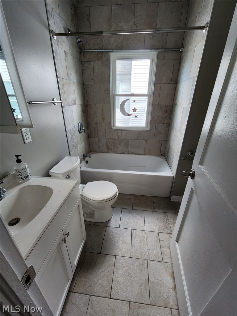 2623 Hampshire Road, Unit 2 Cleveland Heights, OH 44106 - Photo 10 of 10
