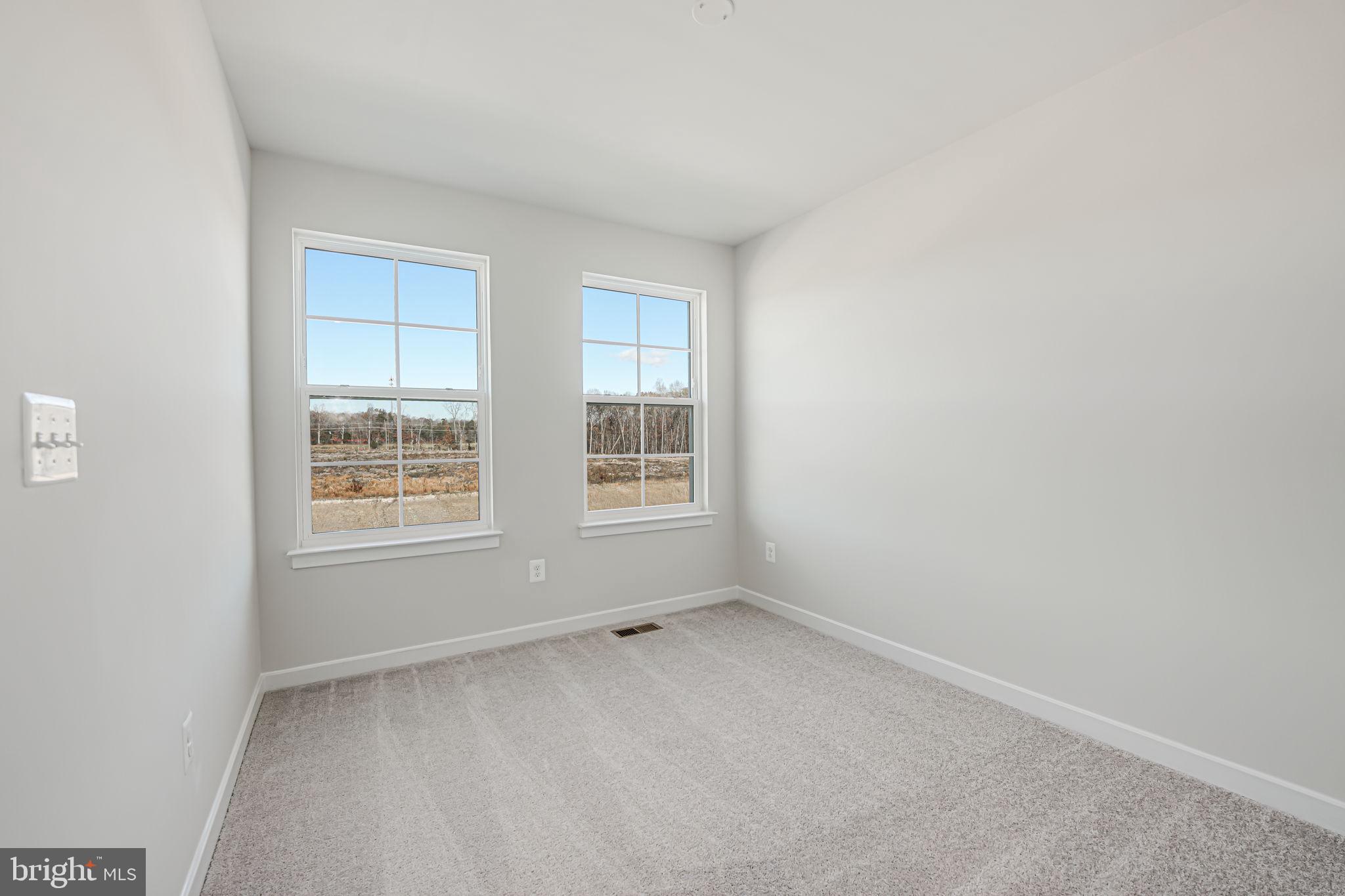 19122 Isabel Boulevard Appomattox, VA 24522 - Photo 24 of 35 an empty room with a window