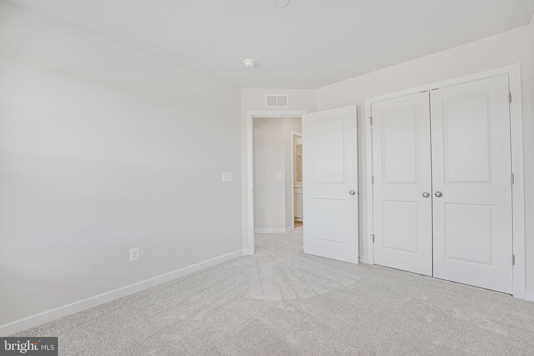 19122 Isabel Boulevard Appomattox, VA 24522 - Photo 27 of 35 a view of an empty room