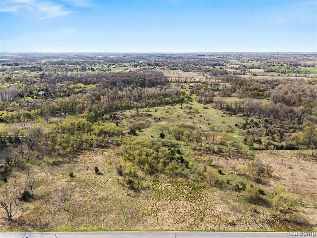8857 Bath Road Byron, MI 48418 - Photo 12 of 17