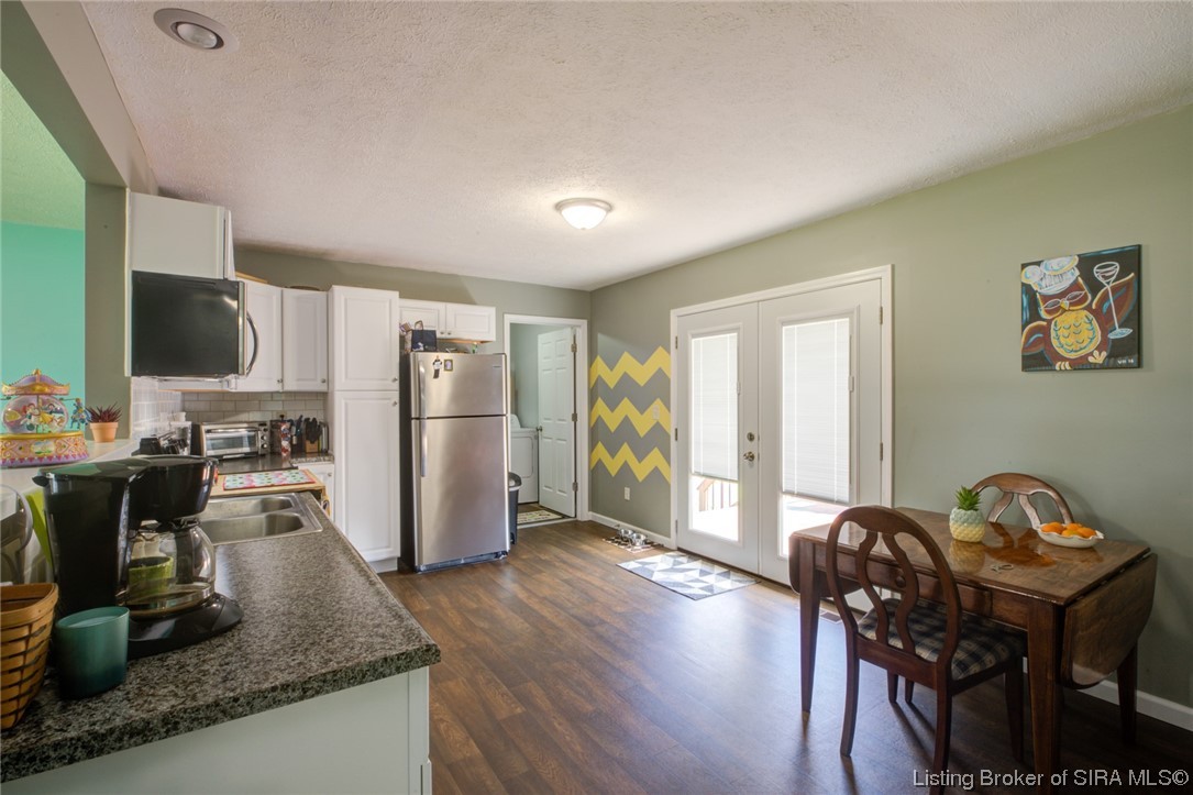 6107 Brown Road Floyds Knobs, IN 47119 - Photo 5 of 20 Gallery Image 5