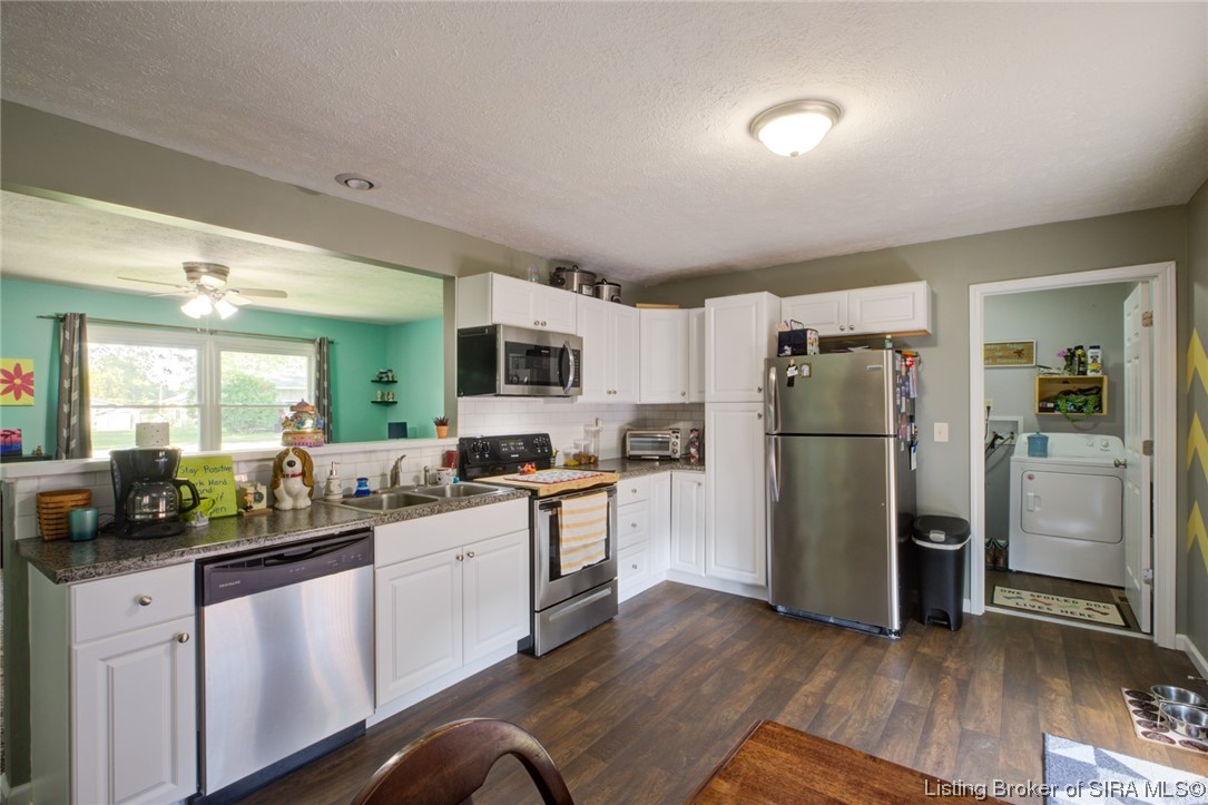 6107 Brown Road Floyds Knobs, IN 47119 - Photo 6 of 20 Gallery Image 6