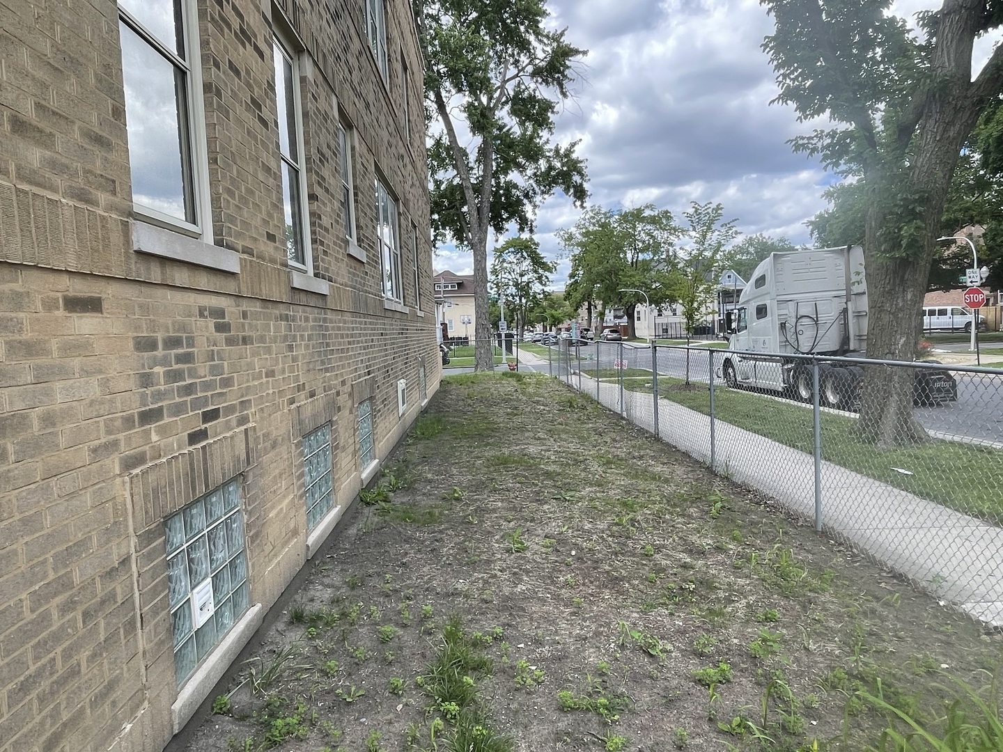 5901 West Rice Street Chicago, IL 60651 - Photo 3 of 40