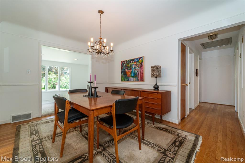 16926 Beverly Road Beverly Hills, MI 48025 - Photo 9 of 25