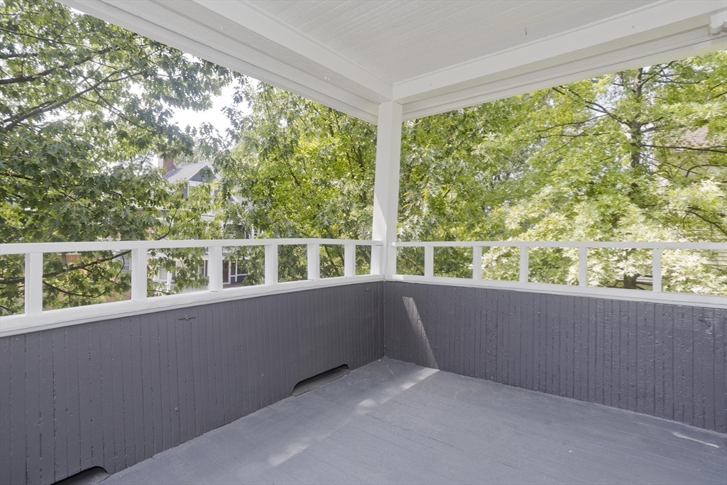 107 Thompson Street Springfield, MA 01109 - Photo 25 of 30 Gallery Image 25