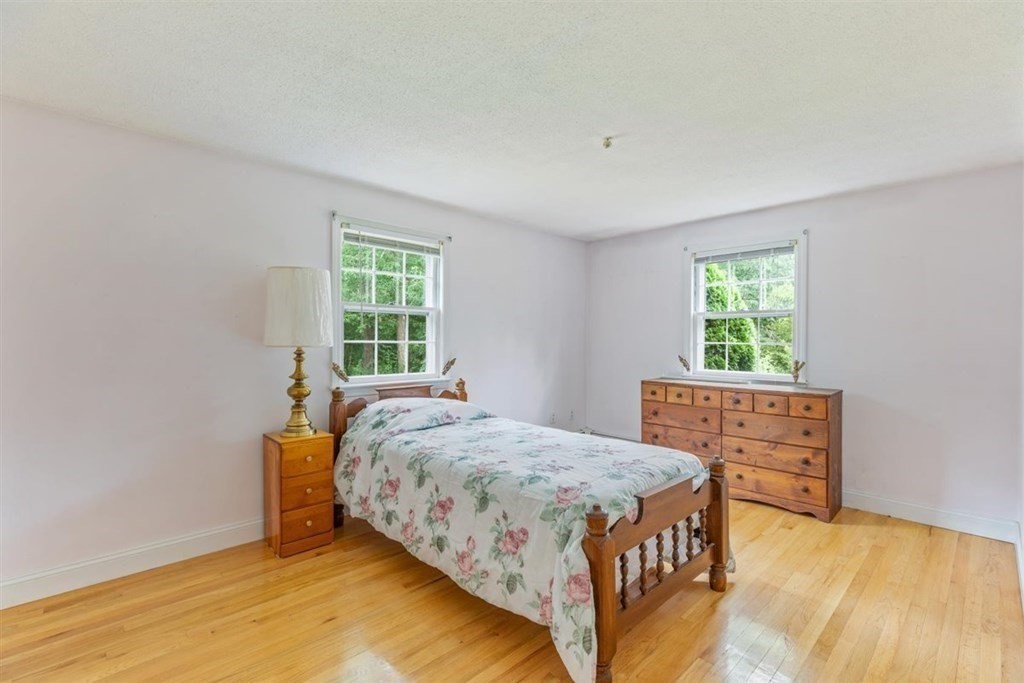 17 Brentwood Road Kingston, MA 02364 - Photo 14 of 33 a bedroom with a bed and window